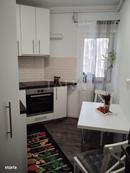 Apartament 4 Camere, pe doua niveluri,  Central Apahida.