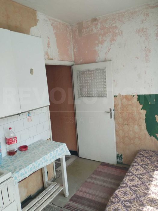 Продава се Двустаен апартамент в Перник, Изток - 60 кв.м за 1042 €/кв.м - Снимка #4