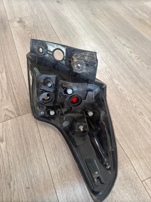 Продаются фары для RAV4