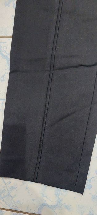 Pantalonii dama 40 Mango