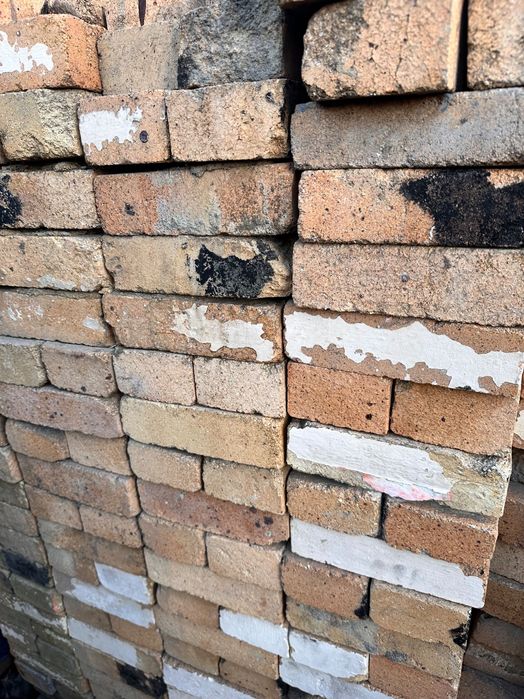 Продам кирпич огнеупорный б/у