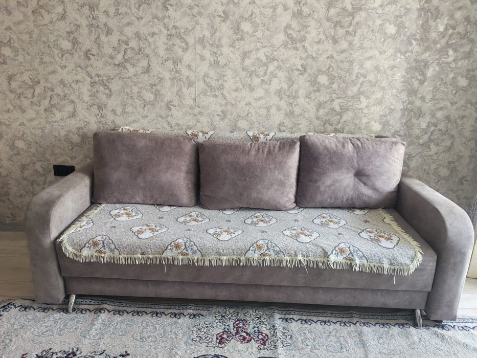 Диван и шкаф б/у