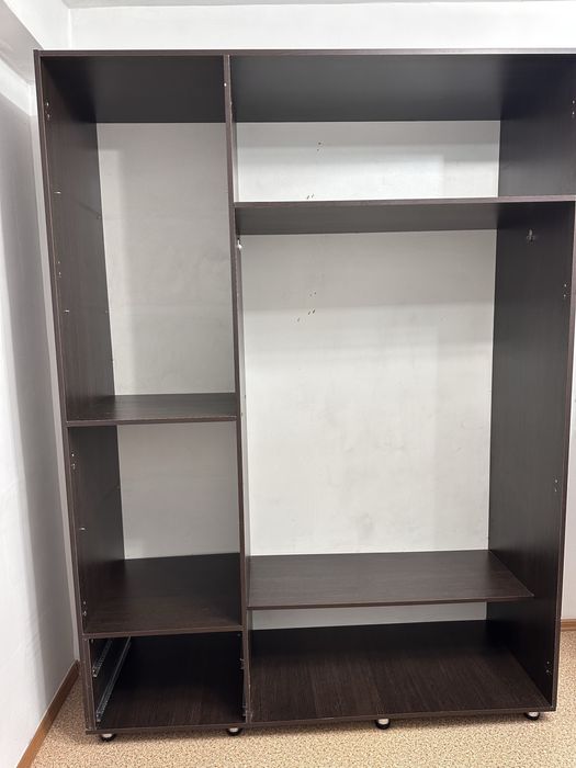 Продам спальный гарнитур