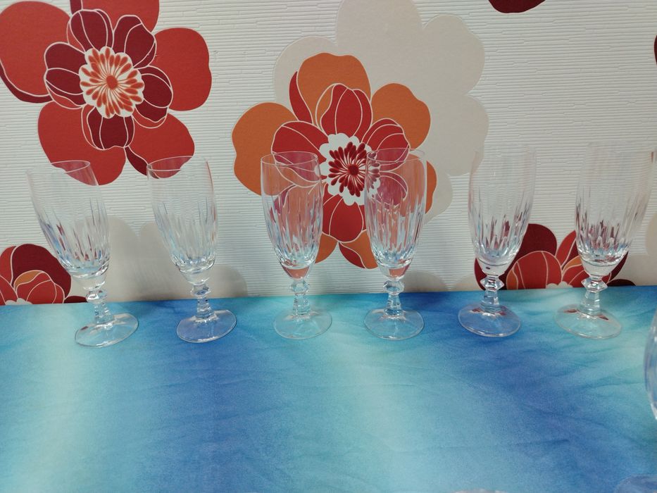 Нови кристали чаши