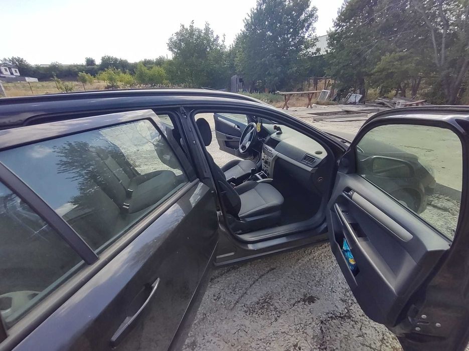 Opel Astra H(2008) disel