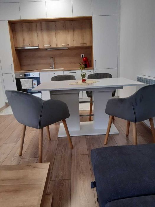 Дава се под наем Двустаен апартамент в София, Витоша - 75 кв.м за 867 € - Снимка #2