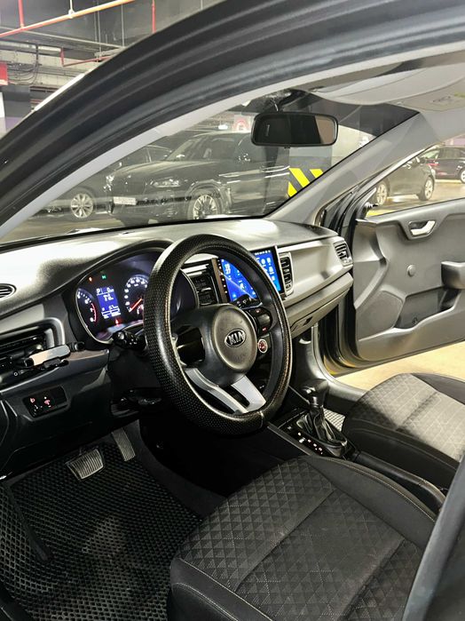 Продается Kia Rio 2018г, цвет Темно-Серый (Dark Grey)