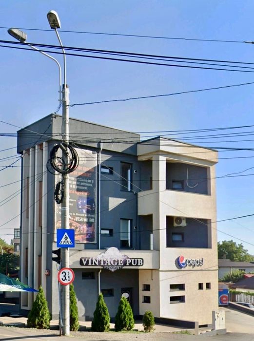 Inchirierez clădire multifuncțională ,3 niveluri,558 mp2