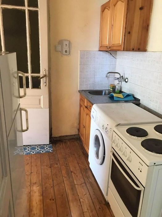 Дава се под наем Двустаен апартамент в София, Център - 60 кв.м за 418.71 € - Снимка #2