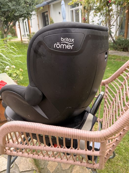 Britax Romer,Dualfix 2R столче за кола с Isofix