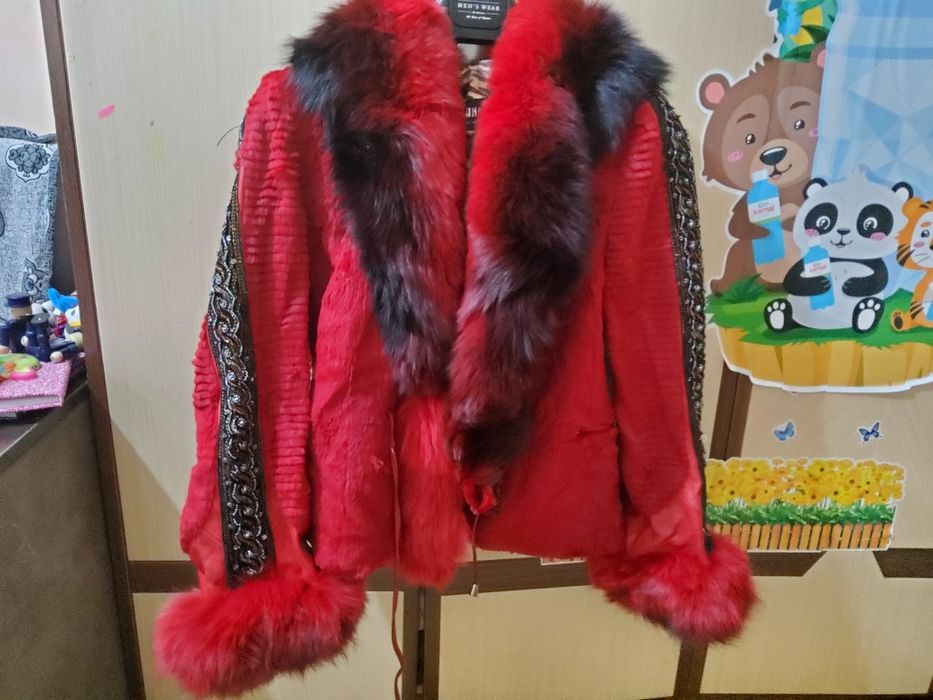 Полушубок красный