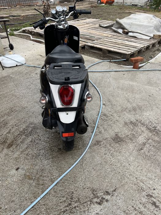 Скутер 50 кубика