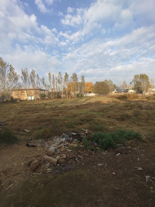 15sotix yer sotiladi