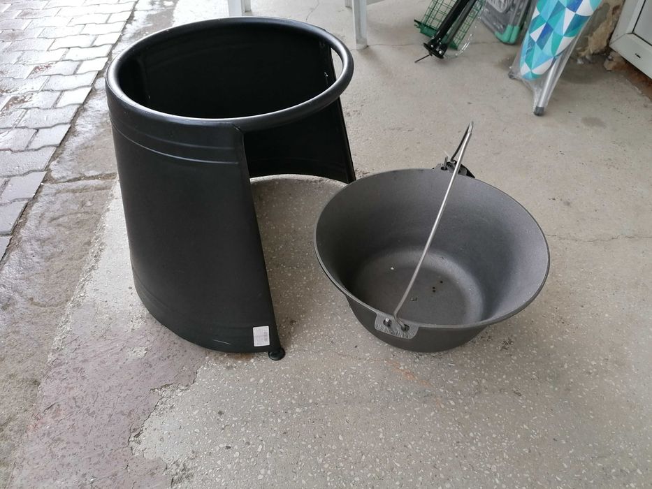 Oferta, ceaun fontă 22  369 lei fără suport