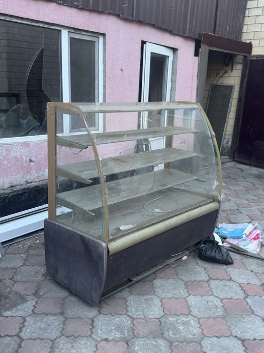 Витринный холодильник