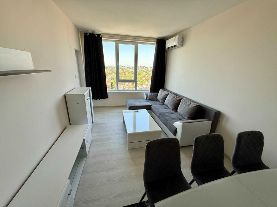 Дава се под наем Тристаен апартамент в Пловдив, Съдийски - 118 кв.м за 612 € - Снимка #2