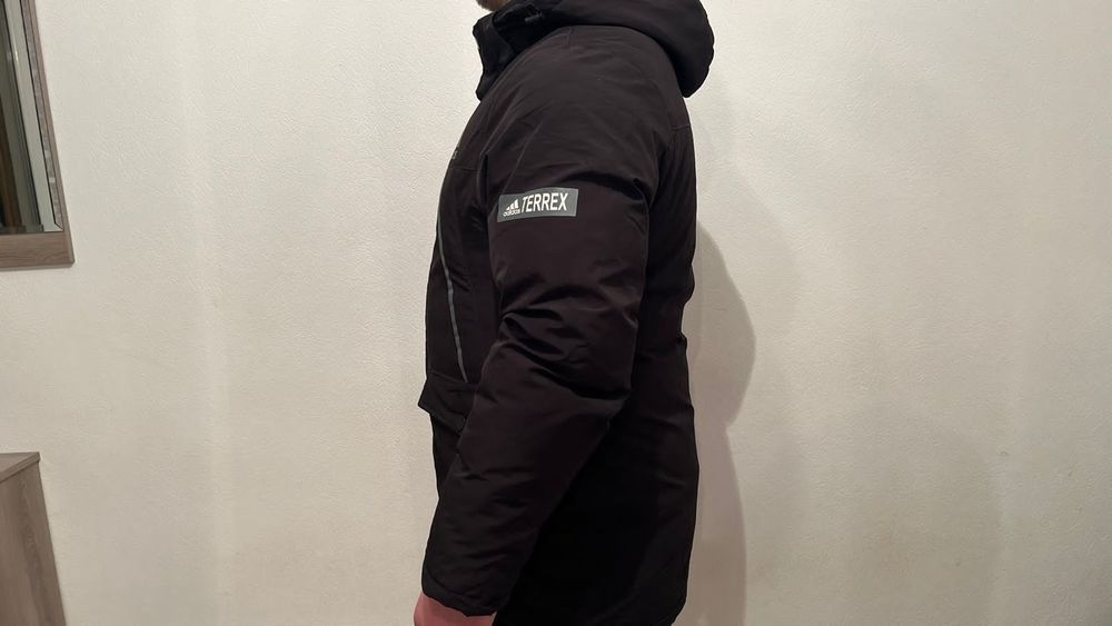 Продам зимний куртка адидас