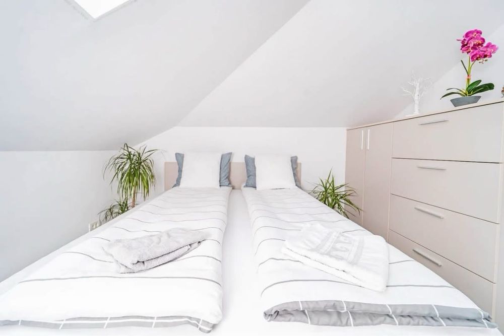 Inchiriez apartament la mansarda in Giroc