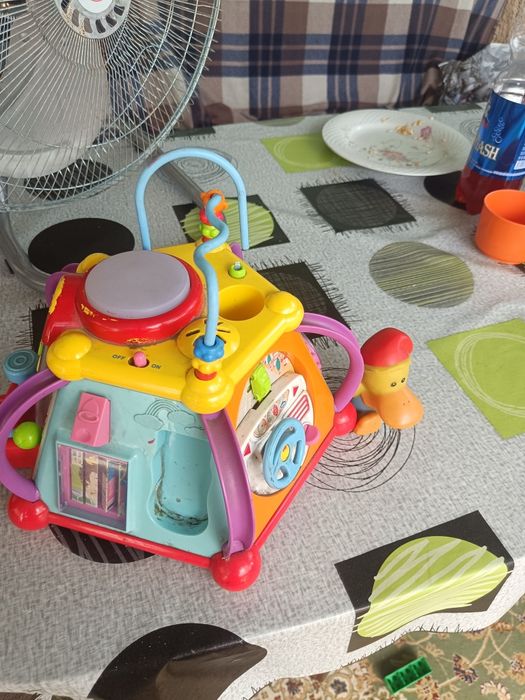 Продам игрушки малышам