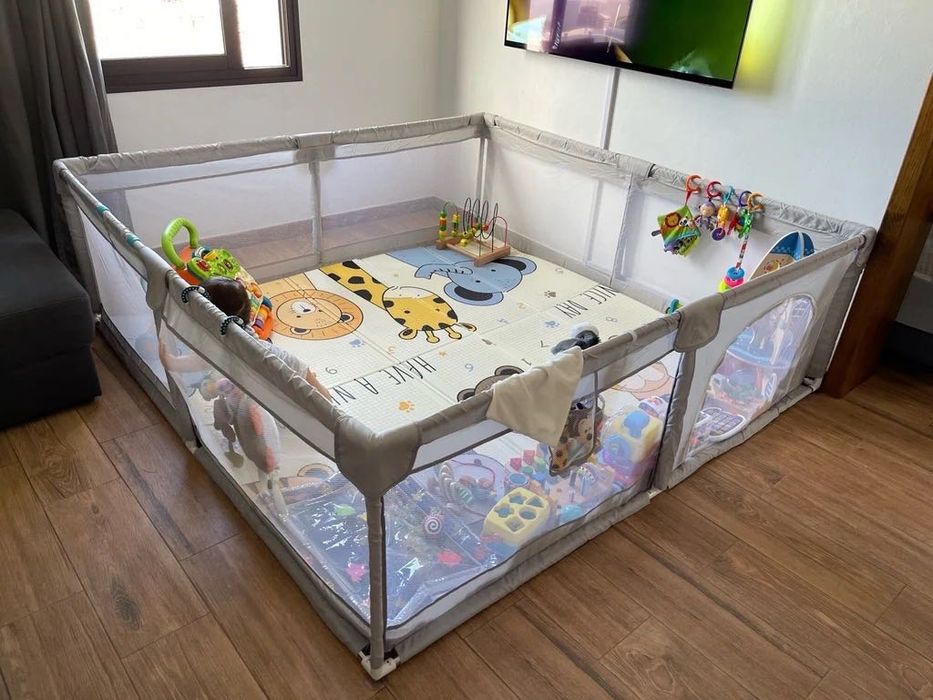 Кошара за игра и меко топлоизолиращо килимче с две лица