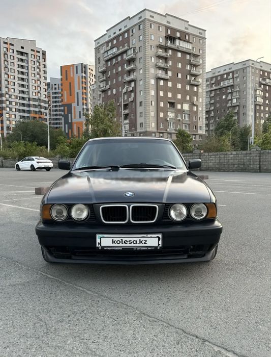 Продам BMW 520 e34