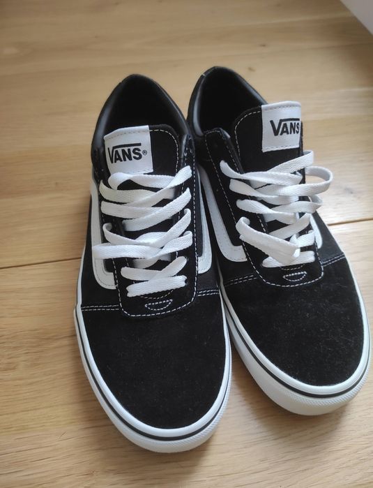 Мъжки кецове Vans Ward Black and white