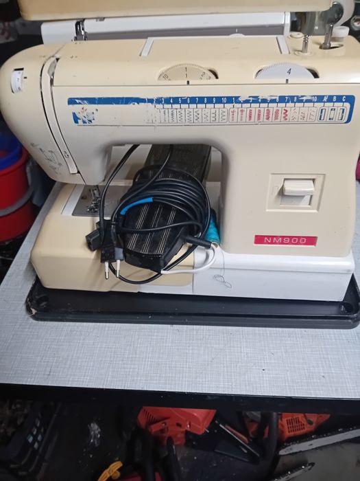 Mașina de cusut casnica