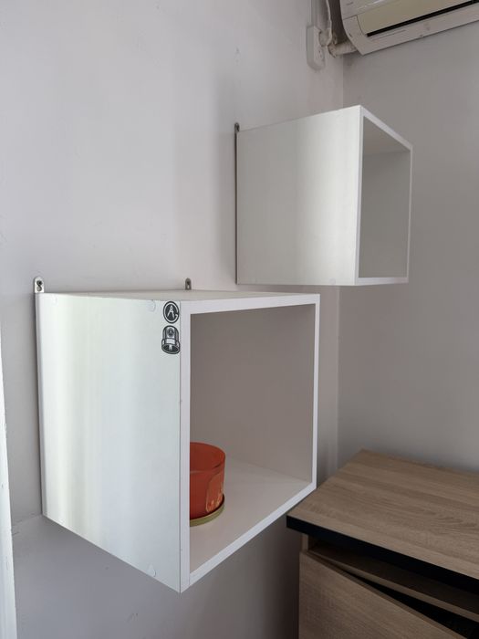 Полка на стену кубик