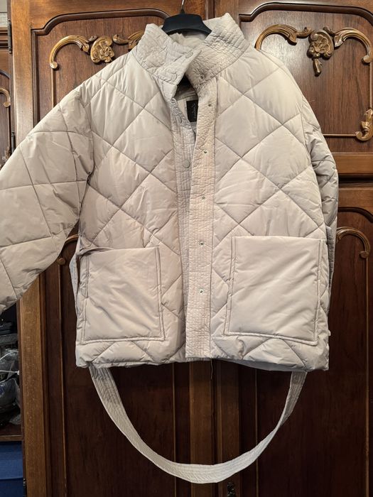 Продам куртку новая