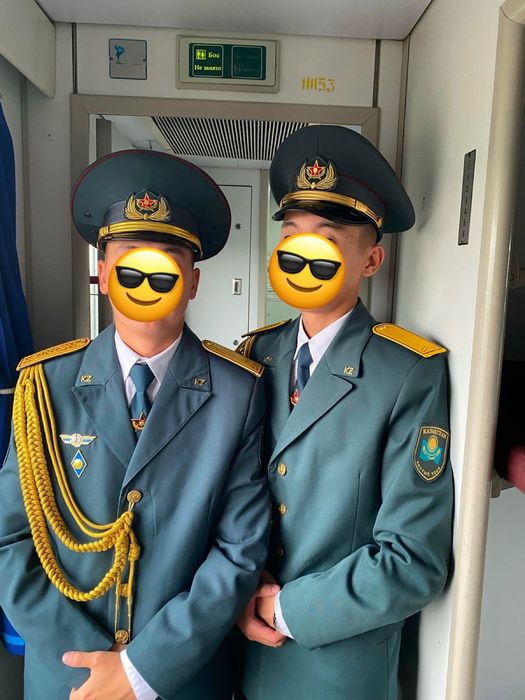 Продаю военную парадную форму
