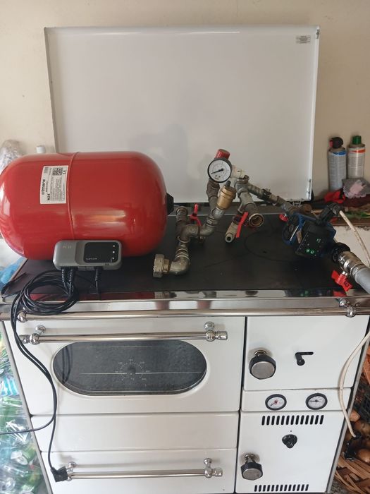 Centrală pe lemne ALFA PLAM 20 – termo-sobă cu plită și cuptor