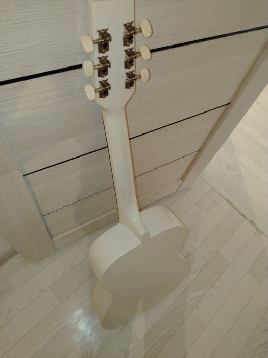 Гитара почти новый 30000