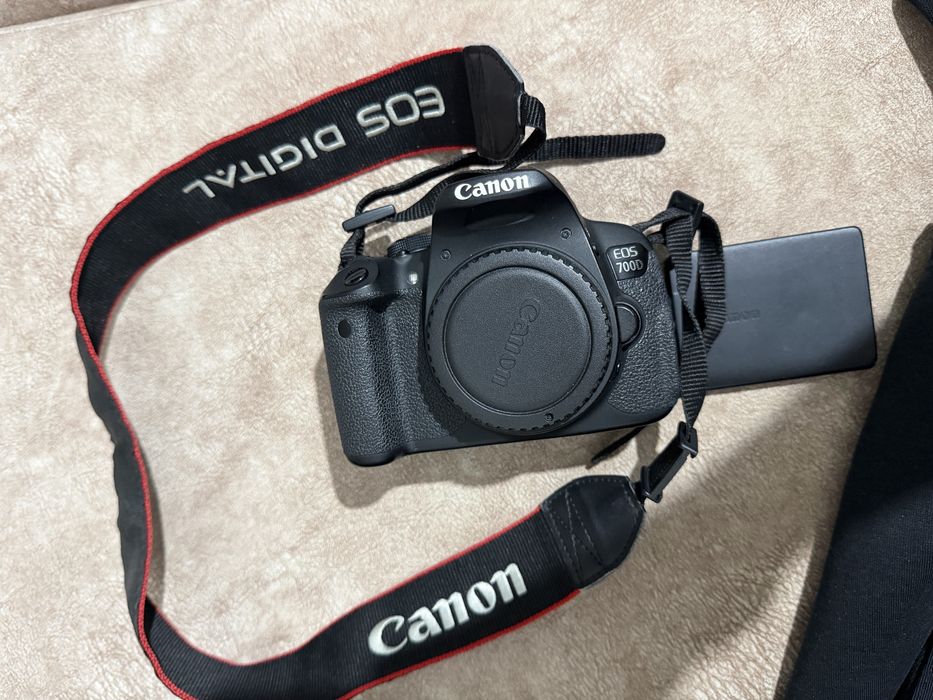 камера canon eos700d
