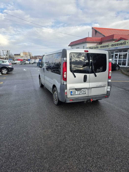 OPEL VIVARO 8+1 locuri , Automat