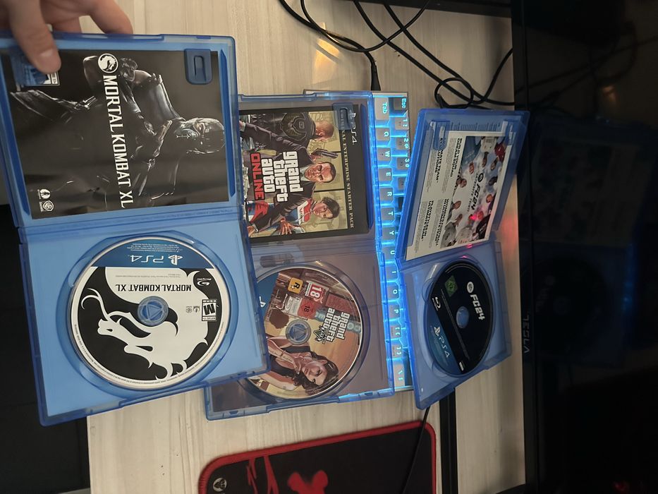 Gaming клавиятура със игри