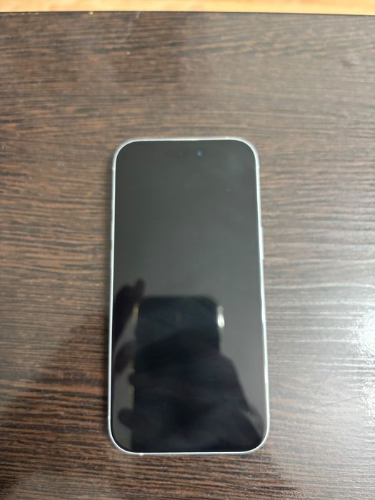 Продам Iphone15 128gb