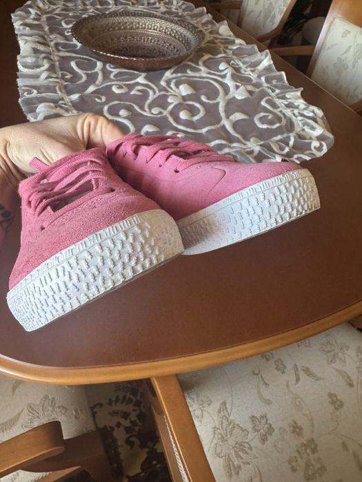 Продавам Adidas Gazele - 33 номер