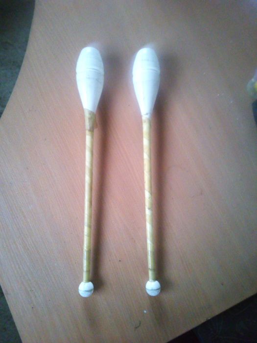 Продам гимнастические булавы