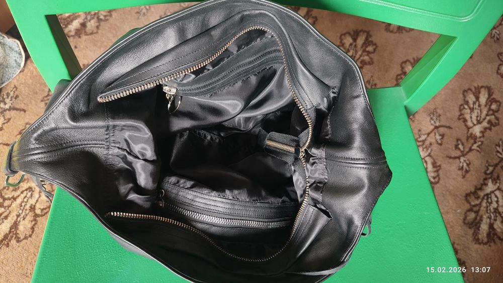 Продам кожаную сумку