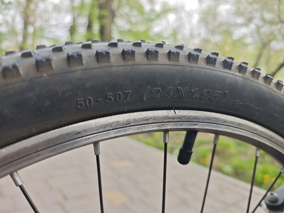 Велосипед Giant 24