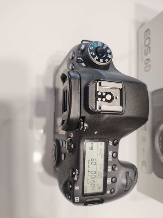 Canon EOS 6D + Canon 50mm f/1.8 + доп. батерия