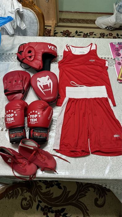Спартивный адежда для бокса