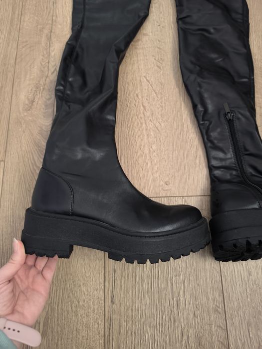 Високи ботуши над коляното Stradivarius 38номер