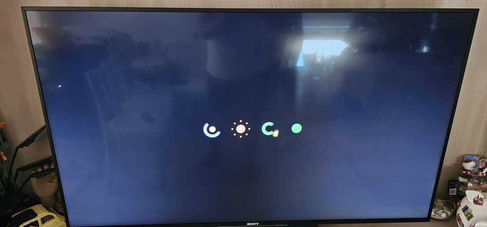 Vand Sony 55XD8005 (cu o pata alba de 0.5cm pe ecran)