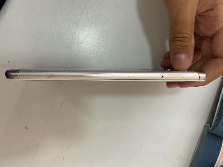 Редми 5 плюс 3/32гб