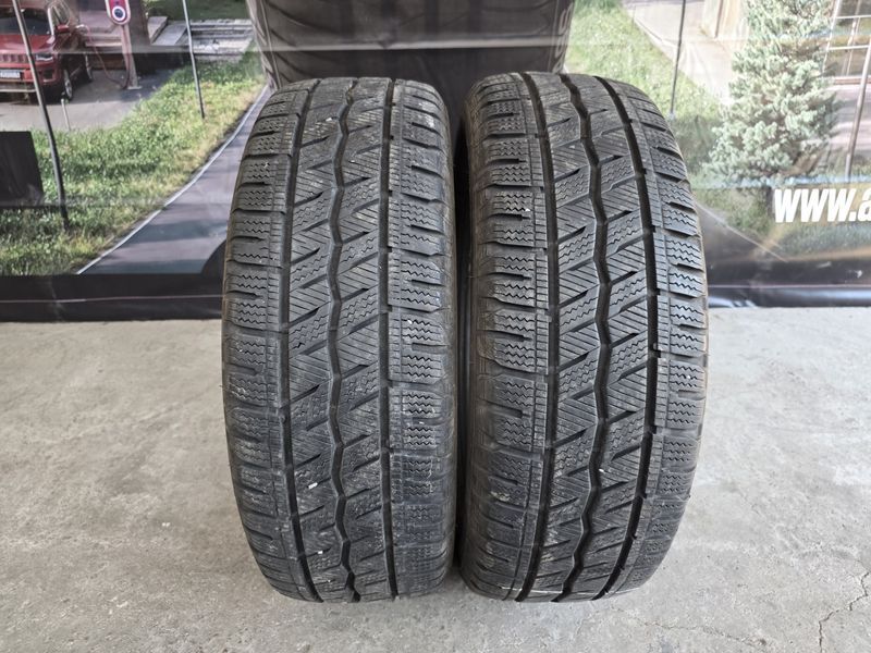 215/60/17C HANKOOK 2бр
