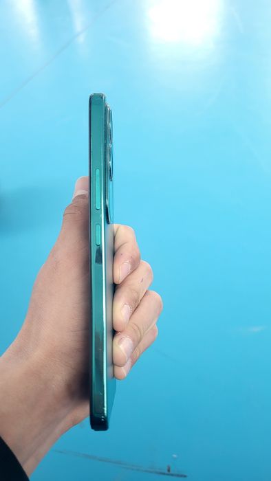 Vivo v40 lite 128гб
