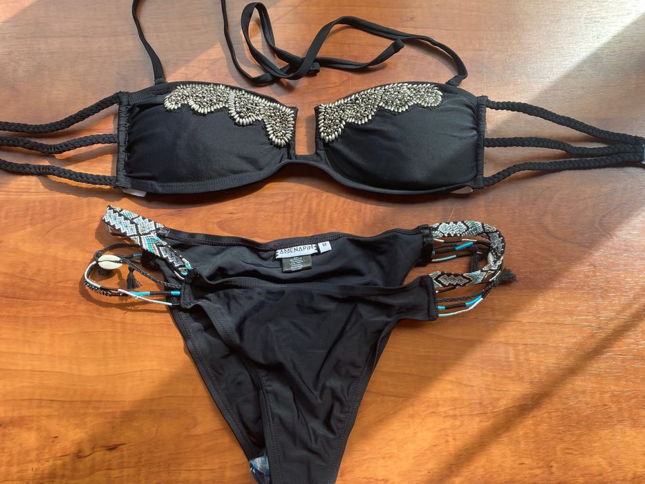 Нов бански - м размер