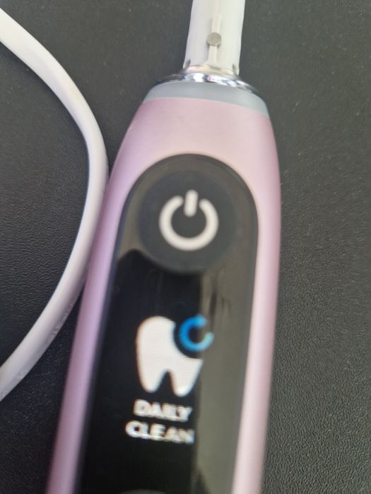 Oral B IO 9 culoarea Quartz