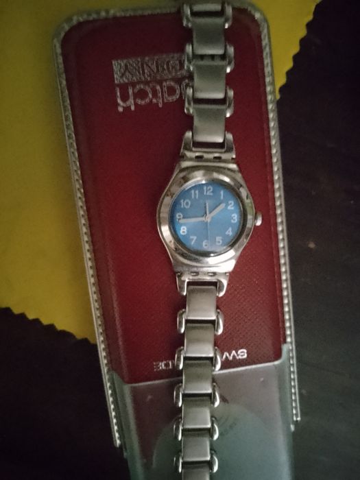 Vind ceas Swatch ironi, nou in cutie